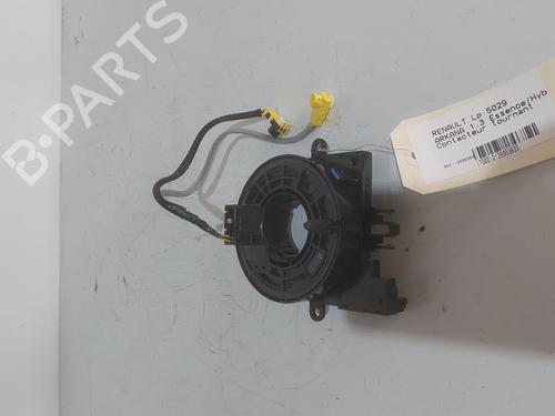 squib-airbag-renault-arkana-i-lcm_-ldn_-2019-36249582 main image