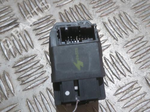 Left front window switch PEUGEOT 206 Hatchback (2A/C) 1.4 HDi eco 70 | BP24201384I27 - Image 4