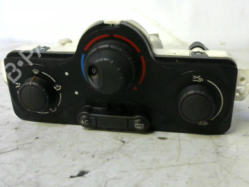 Commande Chauffage RENAULT CLIO III (BR0/1, CR0/1) 1.5 dCi (BR0H, CR0H, CR1S, BR1S) (106 hp) 29114796