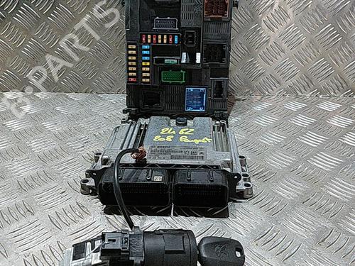 Used Electronic module Electronic module PEUGEOT 208 I (CA_, CC_) 1.5 BlueHDI 100 (102 hp) 21510672 21510672