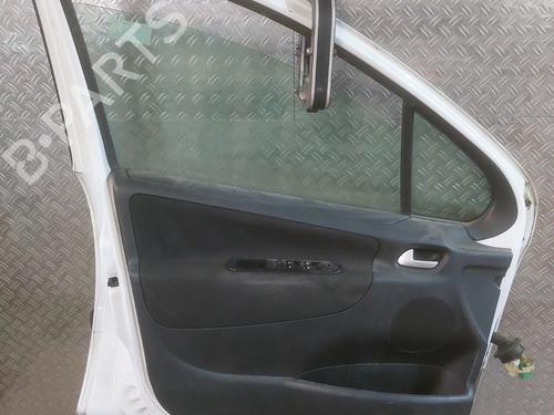 Used Left front door Left front door 29541432 29541432