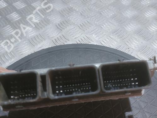 Used Engine control unit (ECU) Engine control unit (ECU) RENAULT CLIO III (BR0/1, CR0/1) 1.5 dCi (BR0H, CR0H, CR1S, BR1S) (106 hp) 25034817 25034817