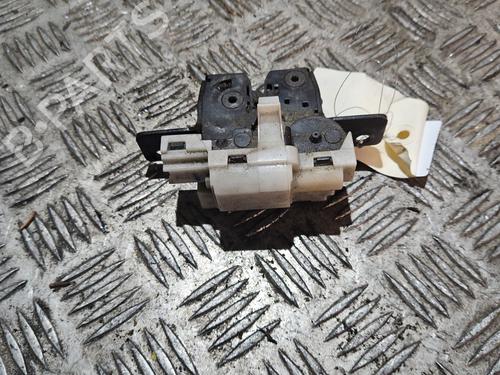 Used Tailgate lock RENAULT CLIO III (BR0/1, CR0/1) 1.5 dCi (C/BR0G, C/BR1G) (68 hp) 21670283