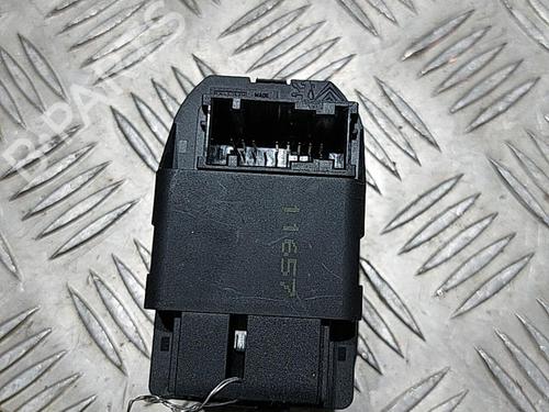 Used Left front window switch Left front window switch PEUGEOT 306 Hatchback (7A, 7C, N3, N5) 1.9 DT (90 hp) 21512894 21512894