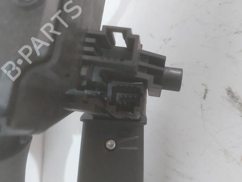 steering-column-stalk-renault-arkana-i-lcm_-ldn_-2019-36249579 main image