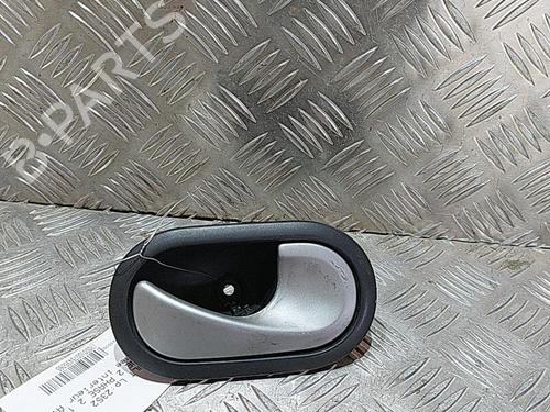 Used Front right interior door handle RENAULT MEGANE II (BM0/1_, CM0/1_) 1.5 dCi (BM1E, CM1E) (106 hp) 21513229