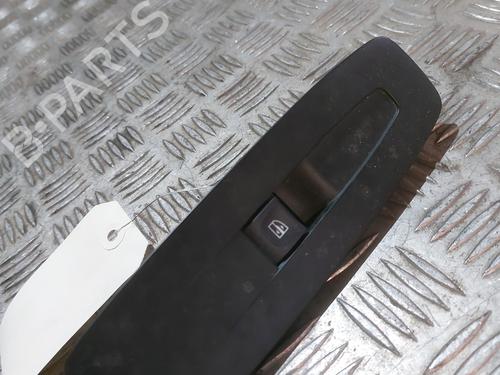 Used Right front window switch RENAULT MEGANE IV Hatchback (B9A/M/N_) 1.5 dCi 110 (B9A3) (110 hp) 23810546