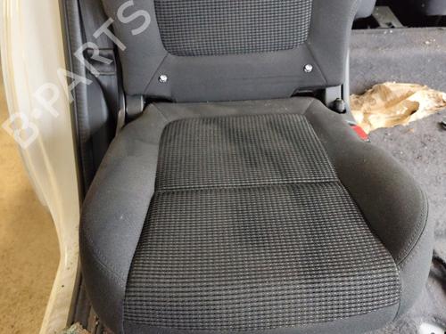 Rear seat PEUGEOT 5008 (0U_, 0E_) 2.0 HDi 150 / BlueHDi 150 | BP24827844C17