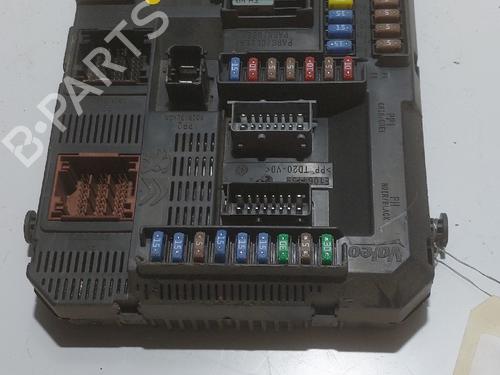 Used Fuse box Fuse box PEUGEOT 208 I (CA_, CC_) 1.6 HDi (92 hp) 32471431 32471431