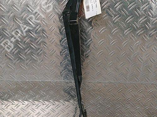 Used Front windshield wiper arm PEUGEOT 206 Hatchback (2A/C) 2.0 HDI 90 (90 hp) 21511208