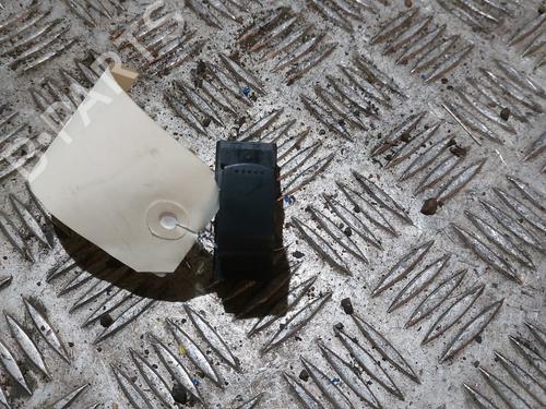 Used Right front window switch OPEL AGILA (B) (H08) 1.2 (F68) (94 hp) 21671321