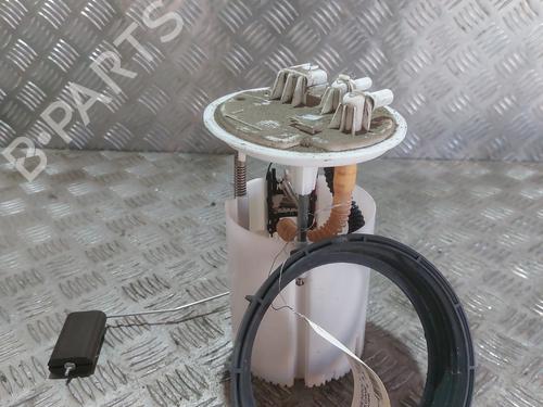 Used Fuel pump RENAULT MEGANE III Coupe (DZ0/1_) 1.9 dCi (DZ0N, DZ0J, DZ1J, DZ1K) (131 hp) 21670459