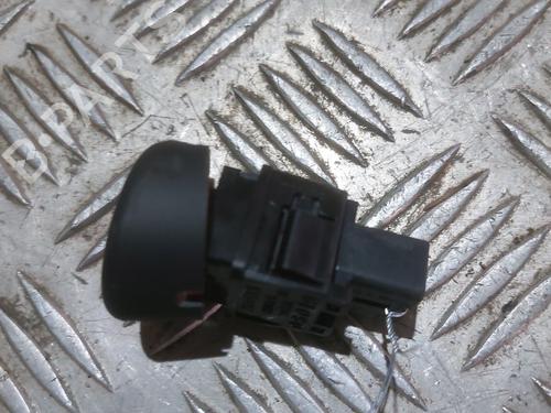 Used Warning switch Warning switch NISSAN JUKE (F15) 1.5 dCi (110 hp) 21775613 21775613