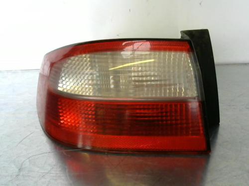 Left taillight RENAULT LAGUNA II (BG0/1_) 1.8 16V (BG04, BG0B, BG0C, BG0V) 8200002473