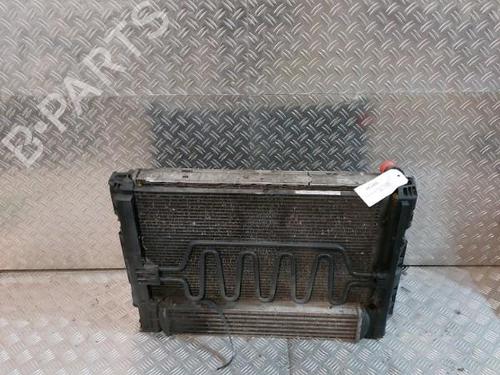 Used Water radiator Water radiator BMW 3 Touring (E91) 325 d (197 hp) 21513062 21513062
