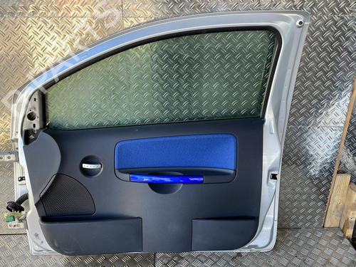 Used Right front door Right front door 21507572 21507572
