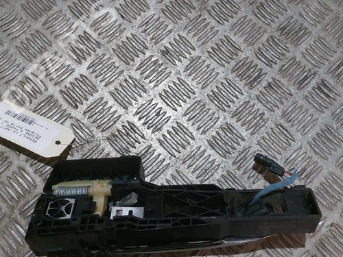 front-right-exterior-door-handle-renault-megane-iv-hatchback-b9amn_-2015-23041866 main image