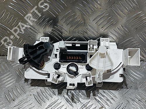Commande Chauffage CITROËN C2 (JM_) 1.4 (73 hp) 21510683