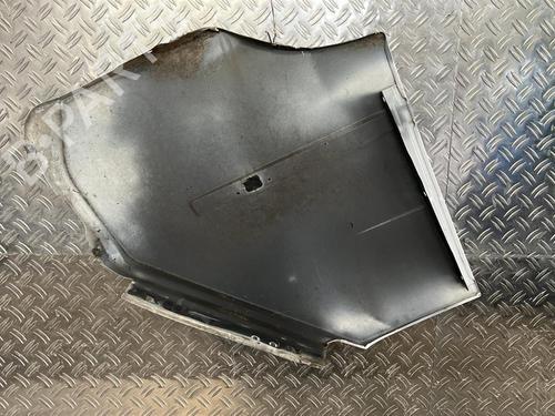 Forskærm venstre Forskærm venstre RENAULT TRAFIC Platform/Chassis (T_, P_, V_) 2.0 RWD (80 hp) 21511677 21511677