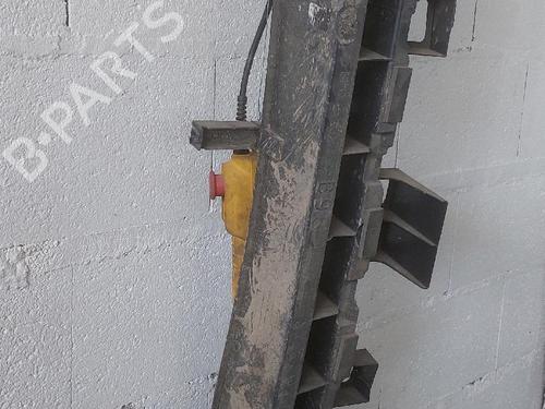 Used Rear bumper bracket Rear bumper bracket RENAULT CLIO IV (BH_) 0.9 TCe 90 (BHNF, BHMA, BHMH, BHJK, BHJR) (90 hp) 31313901 31313901