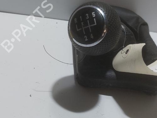 Used Shift knob Shift knob VW NEW BEETLE Convertible (1Y7) 1.6 (102 hp) 32044360 32044360