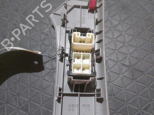 Used Right front window switch Right front window switch TOYOTA YARIS (_P9_) [2005-2014] 24367764 24367764