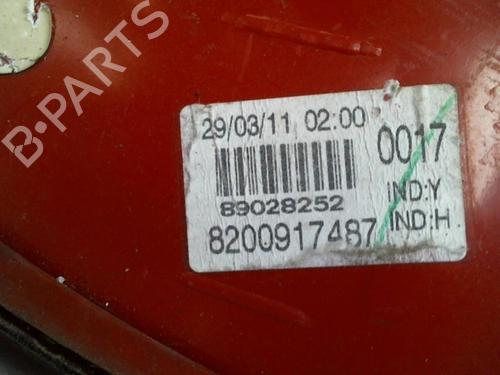 Farolim direito Farolim direito RENAULT CLIO II (BB_, CB_) 1.5 dCi (B/C2J) (68 hp) 29145751 29145751