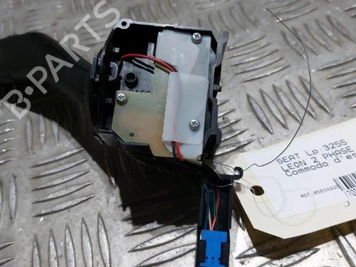 Steering column stalk SEAT LEON (1P1) 1.9 TDI | BP21512239I23 - Image 3