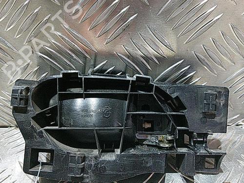 Front left interior door handle PEUGEOT 208 I (CA_, CC_) 1.6 BlueHDi 100 | BP21510739I13 