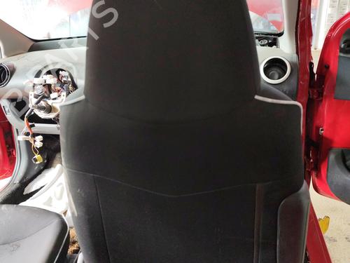 Used Right front seat Right front seat CITROËN C1 (PM_, PN_) 1.0 (68 hp) 27568533 27568533