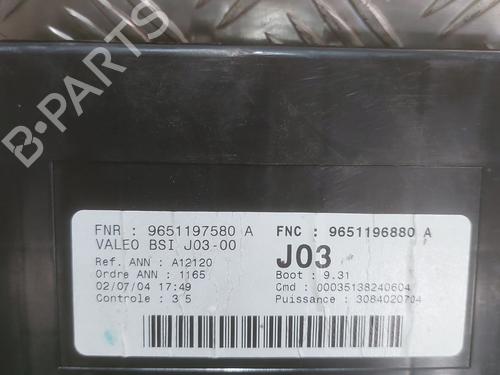 Fuse box CITROËN C5 I (DC_) 2.0 HDi (DCRHZB, DCRHZE) | BP27318045E1 