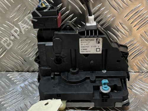 Used Front right lock FIAT GRANDE PUNTO (199_) 1.3 D Multijet (75 hp) 21511671