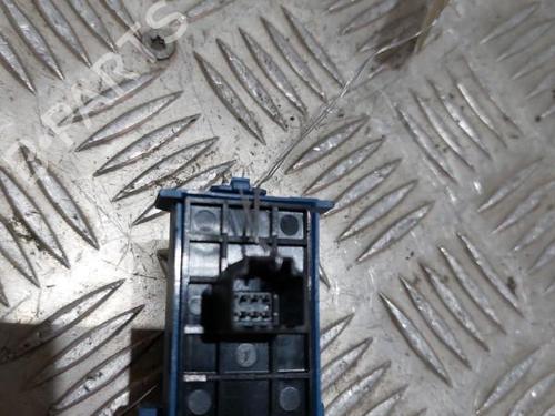 Used Right rear window switch Right rear window switch TOYOTA AVENSIS Estate (_T27_) 2.2 D-4D (ADT271_, ADT271R) (150 hp) 21503382 21503382