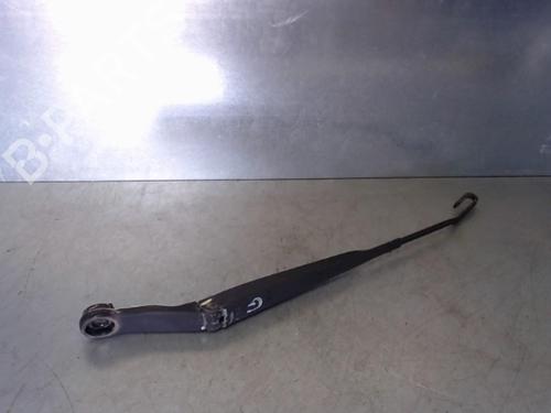 Used Front windshield wiper arm FORD FIESTA V (JH_, JD_) 1.4 TDCi (68 hp) 27711855
