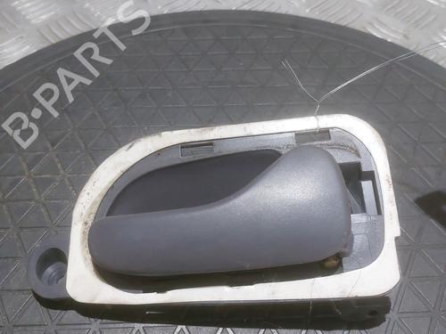 Højre bagtil invendig håndtag RENAULT ESPACE III (JE0_) 2.2 12V TD (JE0E, JE0H, JE0P) (113 hp) 25487264