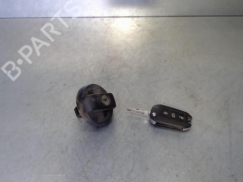 Used Fuel cap PEUGEOT 208 I (CA_, CC_) 1.6 HDi (92 hp) 30725576