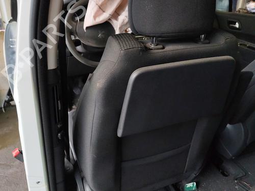 Left front seat PEUGEOT 5008 (0U_, 0E_) 2.0 HDi 150 / BlueHDi 150 | BP24827847C15 
