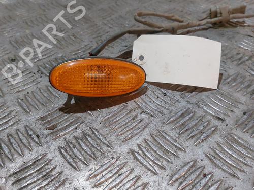 Used Right front indicator Right front indicator NISSAN NP300 PICKUP (D22) 2.5 dCi 4x4 (133 hp) 21572122 21572122