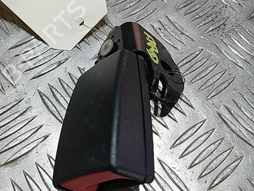 Sikkerhedssele-spænde Sikkerhedssele-spænde OPEL CORSA D (S07) 1.3 CDTI (L08, L68) (90 hp) 21506256 21506256