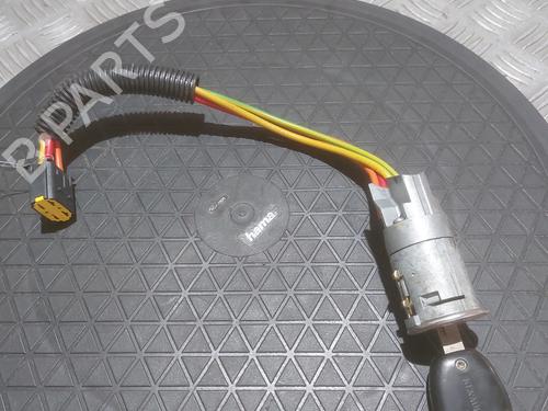 Used Ignition barrel RENAULT SCÉNIC I MPV (JA0/1_, FA0_) 1.6 (JA00, JA16, JA15, JA19, JA1V, JA2B, JA2C, JA0B,... (107 hp) 25483584