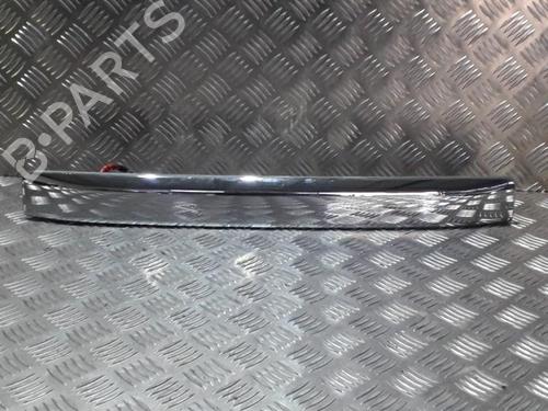 Used Licence plate light NISSAN X-TRAIL I (T30) 2.2 dCi 4x4 (136 hp) 21511521