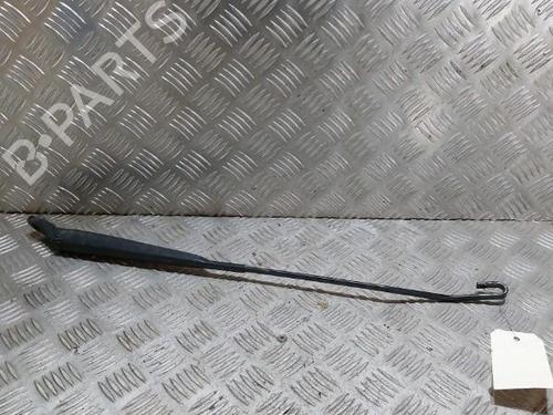 Used Front windshield wiper arm RENAULT KANGOO / GRAND KANGOO II (KW0/1_) 1.5 dCi 85 (KW0K, KW0L, KW0B) (86 hp) 21507920