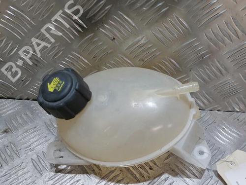 Used Expansion tank RENAULT CLIO IV Grandtour (KH_) 1.5 dCi 90 (KHN3, KHN4) (90 hp) 21512461