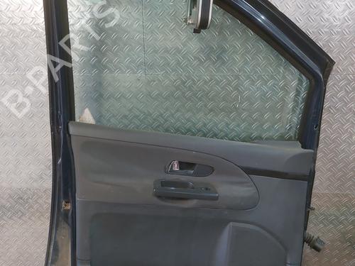 Used Left front door Left front door 23811183 23811183