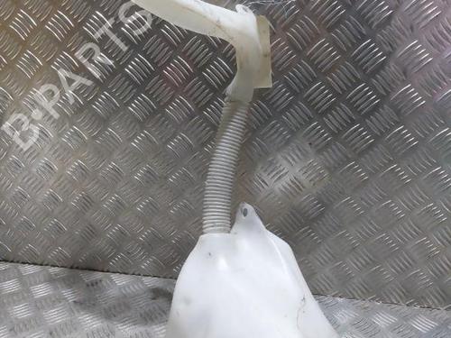 Used Windscreen washer tank Windscreen washer tank 21512488 21512488