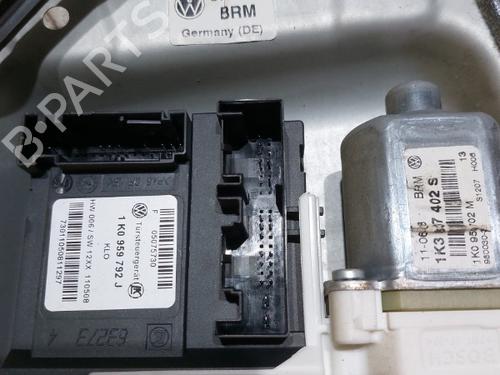 Front right window mechanism VW GOLF V (1K1) 2.0 TDI | BP21509393C23 