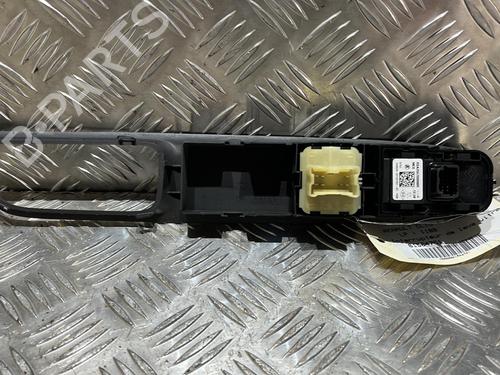 Used Left front window switch Left front window switch RENAULT CLIO IV (BH_) 1.5 dCi 75 (75 hp) 21511627 21511627