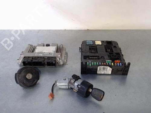 electronic-module-peugeot-308-i-4a_-4c_-2007-2008-2009-2010-2011-2012-2013-2014-2015-2016-30534315 main image