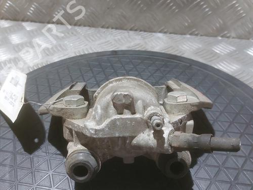 Used Right front brake caliper Right front brake caliper PEUGEOT 106 I (1A, 1C) 1.4 (75 hp) 25742956 25742956