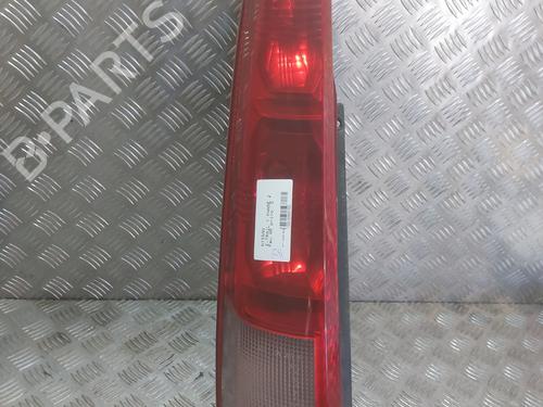 Used Left taillight NISSAN X-TRAIL I (T30) 2.2 dCi 4x4 (136 hp) 26221063